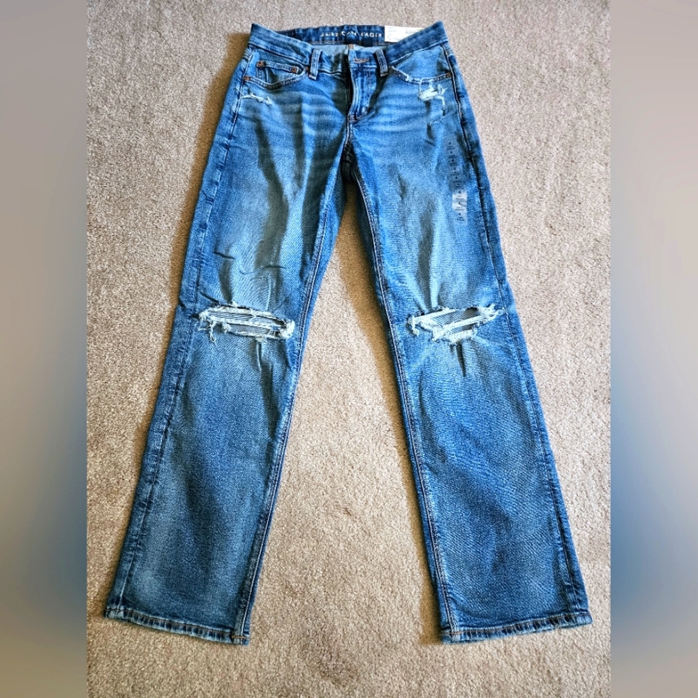 American Eagle Curvy Distressed Jeans - Picture 3 of 6